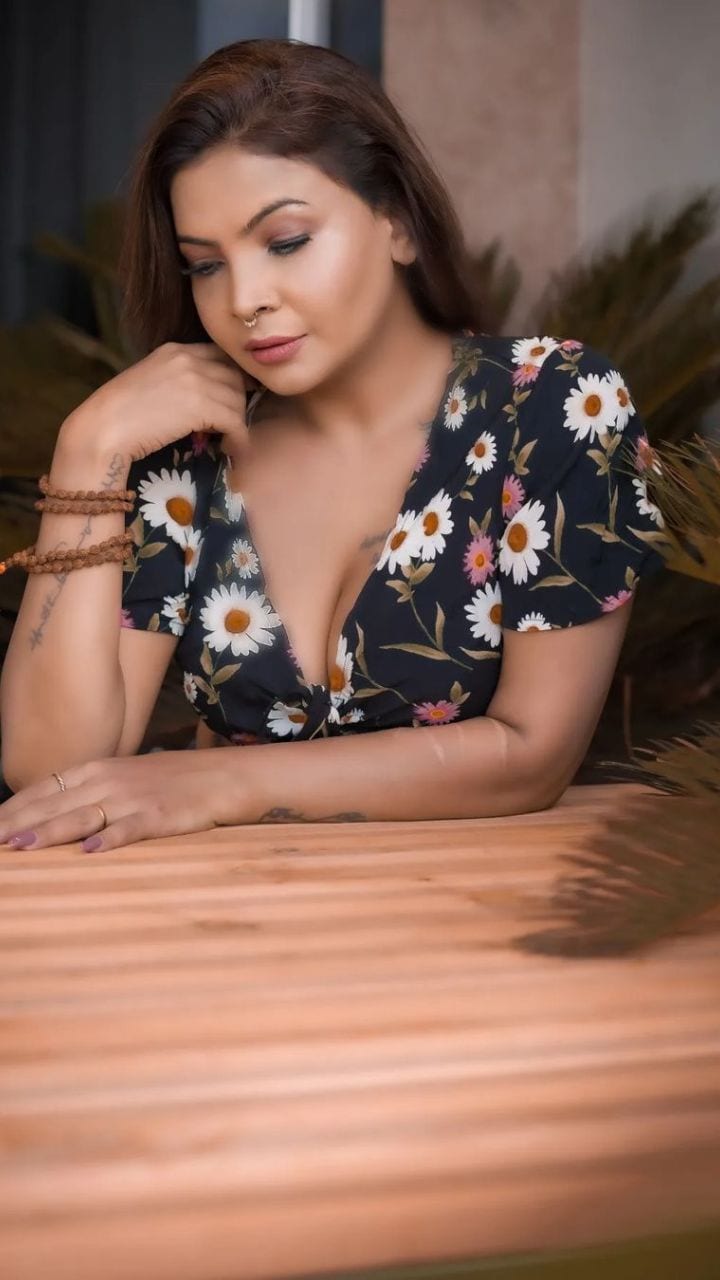 Mahi Kaur Hot Instagram Photos